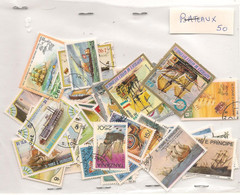 BATEAUX 50 TIMBRES DIFFÉRENTS ET 1 BLOC OBLITÉRÉS - Bateaux