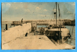 17 -  Charente Maritime - Le Chapus - Embarquement D'une Voiture Automobile Pour L'Ile D'Oleron (N1868) - Autres & Non Classés