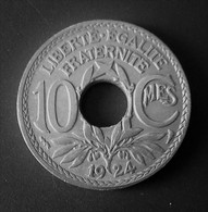 10 CENTIMES LINDAUER  CUPRO NICKEL 1924  POISSY   (B15 31) - D. 10 Centimes