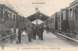 Saint Germain Des Fossés           03       La Gare. Arrivée D'un Train.  - Défaut -      (voir Scan) - Autres & Non Classés