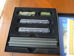 ATLAS MINITRAINS 1/220 WAGONS-LITS TRAIN BLEU VOITURE RESTAURANT - Locomotieven