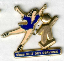 Pin's Patinage Artistique Figure Skating 5ème Nuit Des Services (signé Decat) - Eiskunstlauf