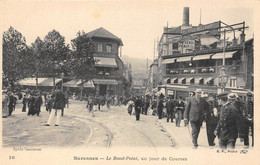 92-SURESNES- LE ROND-POINT UN JOUR DE COURSES - Suresnes