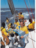 SPORT. VOILE. CÉLÉBRITÉ. NAVIGATEUR " ERIC TABARLY ". VOILIER LA POSTE DANS LA WHITBREAD 94. PHOTO TH. MARTINEZ.+ TEXTE - Voile