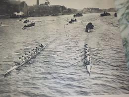 PHOTO LA COURSE OXFORD CAMBRIDGE A L AVIRON 1937 - Canottaggio