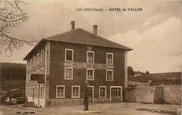 Les Fins * Hôtel Du Vallon * Pompe Station Service - Autres & Non Classés