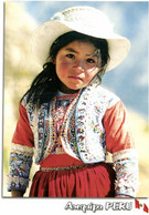 E 1757 - Le Perou   Folklore   Jeune Fille  Du Pérou     Nina Nativa De Chivay   Valle Del Colca - Perú