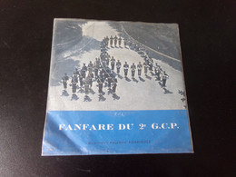 45 T Fanfare Du 2° GCP " Refrain Du 2° GCP + Palikao + Louis XIV + Marche De La Gendarmerie Belge + Toujours En Pointe " - Instrumental