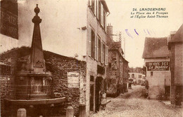 Landerneau * La Place Des 4 Pompes Et L'église St Thomas - Landerneau