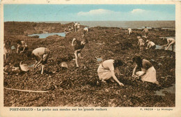 La Plaine Sur Mer * Port Giraud * La Pêche Aux Moules Sur Les Grands Rochers - La-Plaine-sur-Mer