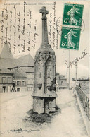 Le Chesne * Place Et Monument Commémoratif * Rue Et Pont - Le Chesne