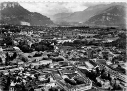 Voiron Chartreuse * Vue Générale Aérienne * Et La Vallée De L'isère * Au Centre L'école Nationale - Voiron