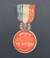 Publicité Découpe Médaille QUINQUINA BOURIN Vouvray Tricolore Bleu Blanc Rouge - Other & Unclassified