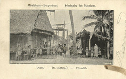 PC CPA PAPUA NEW GUINEA, VILLAGE, SÉMINAIRE DES MISSIONS, Postcard (b19739) - Papouasie-Nouvelle-Guinée