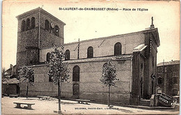 69 - SAINT LAURENT De CHAMOUSSET -- Place De L'Eglise - état - Saint-Laurent-de-Chamousset