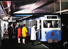 METRO - PARIS -  Rame Pneumatique - Métro