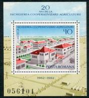 ROMANIA 1982 Agricultural Co-operative Block MNH / ** .  Michel Block 189 - Hojas Bloque