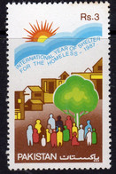 Pakistan 1987 Year Of Shelter For The Homeless, MNH, SG 732 (E) - Pakistan