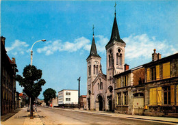 Verdun * Le Faubourg Pavé * L'église - Verdun