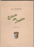 PORTUGAL  1955 OUVRAGE 132 PAGES (PORTUGAIS, ANGLAIS, FRANCAIS) AVEC SERIE DES 18 TIMBRES ET BIOGRAPHIES DES NAVIGATEURS - Autres & Non Classés