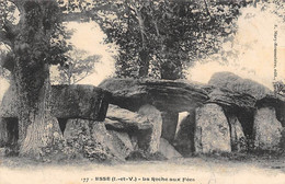 Thème: Dolmen Et Menhir:    Essé    35        Le Dolmen . Roche Aux Fées  (voir Scan) - Dolmen & Menhirs