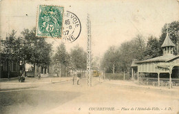 Courbevoie * Rue Et Place De L'hôtel De Ville * Mairie * Tramway Tram - Courbevoie
