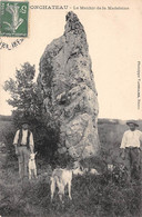 Thème: Dolmen Et Menhir:     Pontchâteau    44    Menhir   De  La Madeleine       (voir Scan) - Dolmen & Menhirs