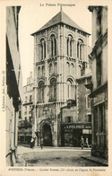 Poitiers * Rue Et Clocher De L'église St Porchaire * Sellier Sellerie PHILOQUE - Poitiers