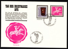 J252 Auf Sonderumschalg "Tag Der Briefmarke" Mit Stempel Tag Der Briefmarke 1975 - SARNEN - Giornata Del Francobollo