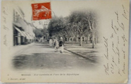 Algerie Medéah Rue Gambetta Et Place De La République - Médéa