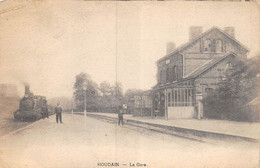 A-20-5132 : HOUDAIN. LA GARE DE CHEMIN DE FER. - Houdain