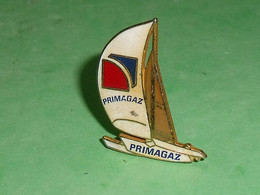 Pin's / Sport : Primagaz  TB2/GG - Voile