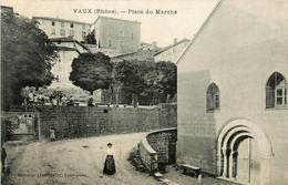 Vaux * La Place Du Marché * Rue De La Commune - Vaux-en-Velin