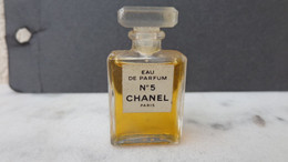 Flacon Eau De Parfum   No 5 De Chanel , Hauteur 4,5cm - Ohne Zuordnung