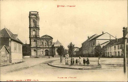 FRANCE - Carte Postale - Etival - Place De L 'Eglise - L 74296 - Etival Clairefontaine