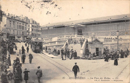 16-ANGOULEME- LA PLACE DES HALLES - Angouleme