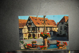 CP,  67, L'Alsace Pittoresque.- Fontaine Fleurie A DAMBACH-LA-VILLE - Dambach-la-ville