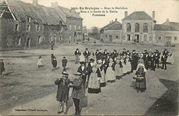 Morbihan - Ref-D988 - Pluvigner - Noce à La Sortie De La Mairie - Mariage - Mariages - Serie En Morbihan N° 2000 - - Pluvigner