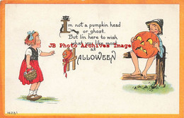 329649-Halloween, Bergman 1915 No 1623/1-4, Girl Startled By Boy On Fence Holding Jack O Lantern - Halloween
