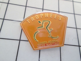 1218c Pin's Pins / Rare Et De Belle Qualité !!! THEME SPORT / CYCLISME TROPHEES DU CONSEIL GENERAL DE SEINE MARITIME - Cyclisme