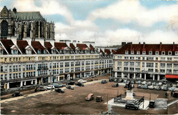 Beauvais * Place Jeanne Hachette - Beauvais