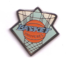 A143 Pin's Ville Village Bruyeres Vosges Club De Basket Basketball Achat Immédiat - Basketball