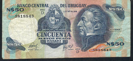 URUGUAY P61c 50 NUEVOS  PESOS Signature 15 Serie D      VF NO P.h. - Uruguay