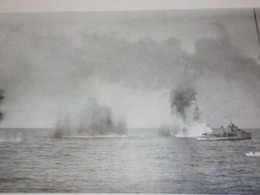 PHOTO LE DESTROYER ANGLAIS BOREAS BOMBARDE  1938 - Boten