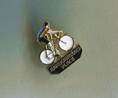 Pin's - Vélo Cyclisme RANDONNEURS PLACE - Cyclisme