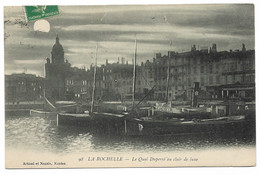 CPA 17 CHARENTE MARITIME LA ROCHELLE Le Quai Duperré Au Clair De Lune N°98 - La Rochelle