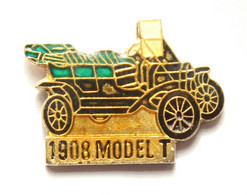 Pin's FORD - 1908 - Modèle T - La Légendaire FORD T - J765 - Ford