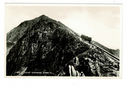 Ref 1414 - Real Photo Postcard - Train Near Snowdon Summit Cachet - Caernarvonshire Wales - Caernarvonshire