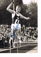 JEUX OLYMPIQUES - AUTOGRAPHE SUR PHOTO - ALLEMAGNE DE L'EST - BEER - ATHLETISME  - - Authographs