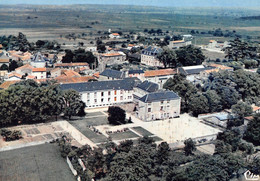 NEUVILLE-de-POITOU - Vue Aérienne - La Maison De Retraite - Collection Barrière, Maison De La Presse - Neuville En Poitou